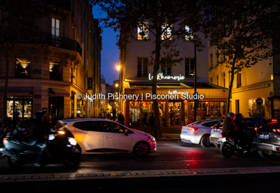 Paris, night street scene, La Rhumerie